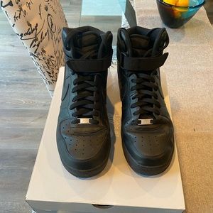 Nike Air Force 1 Mid ‘07 Black/Black